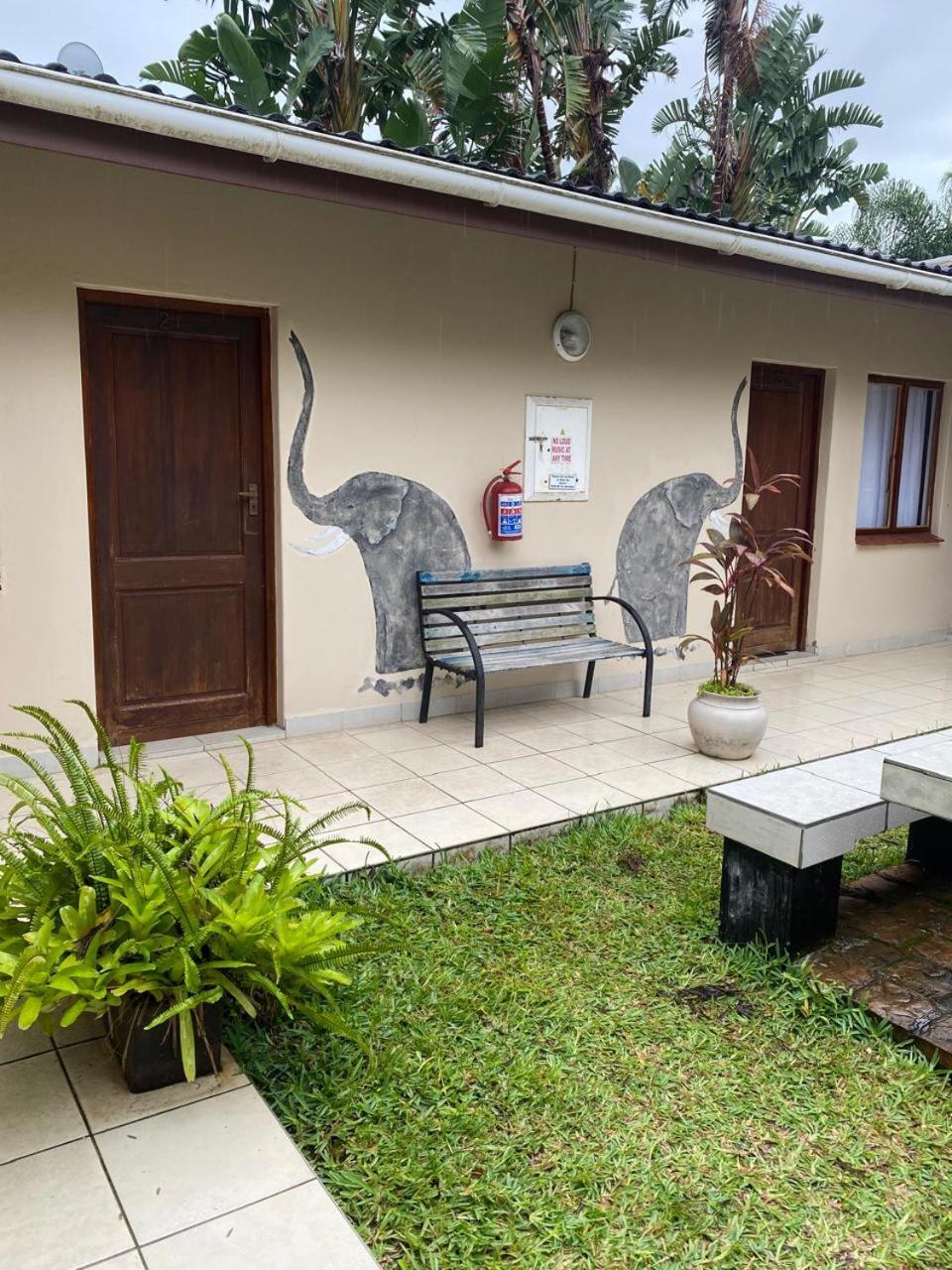St. Lucia Safari Lodge Bagian luar foto